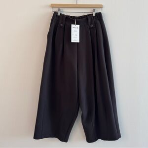 Antic Q pants NWT